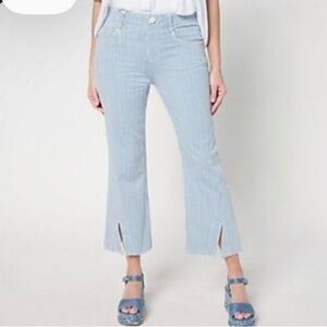 NWT Liverpool Los Angeles
Gia Glider Crop Flare Leg Jeans Chambray Stripe Sz 10